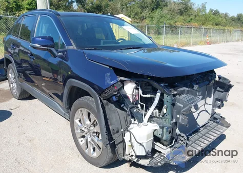 2021 Toyota Rav4 Xle Premium z USA, uszkodzony, nr VIN 2T3C1RFV6MW153226